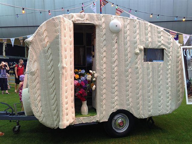 knit trailer